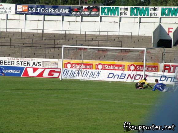 Trelagsturnering på Stadion – bilde 6 av 10