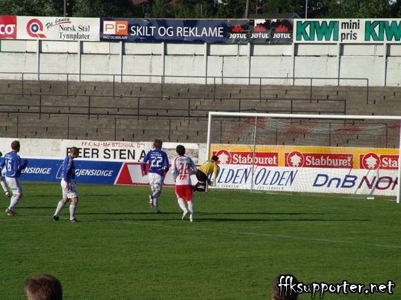 Trelagsturnering på Stadion – bilde 7 av 10