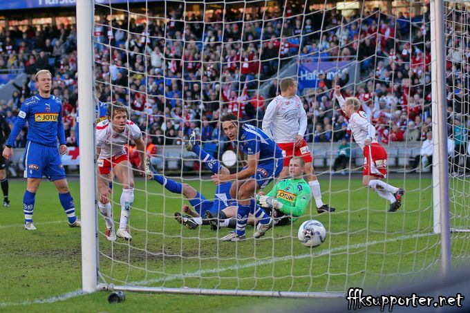 Bilder fra kampen – bilde 10 av 129
