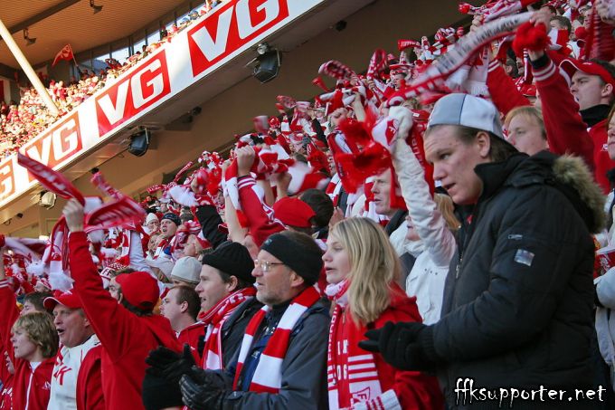 Tribuneliv – bilde 33 av 86
