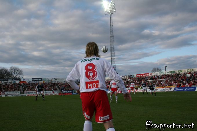 FFK - Viking 18. april 2005, Tippeligaen – bilde 21 av 80