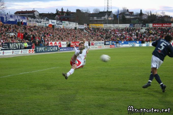 FFK - Viking 18. april 2005, Tippeligaen – bilde 45 av 80