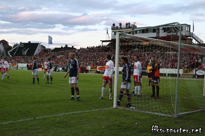 FFK - Viking 18. april 2005, Tippeligaen – bilde 46 av 80