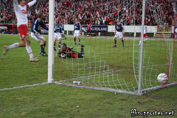 FFK - Viking 18. april 2005, Tippeligaen – bilde 50 av 80
