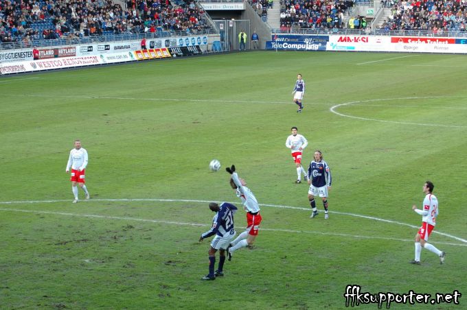 Viking - FFK, 17. april 2006, Tippeligaen – bilde 14 av 40