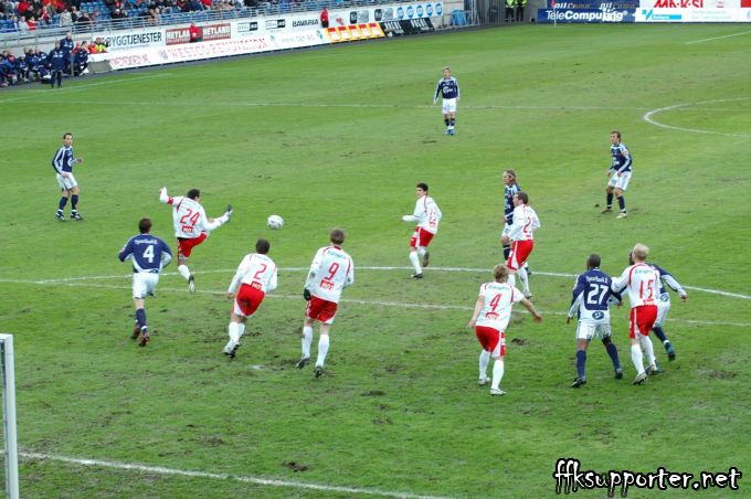Viking - FFK, 17. april 2006, Tippeligaen – bilde 17 av 40